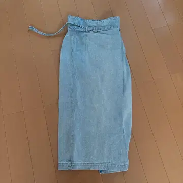 라이트 블루 데님 롱 스커트 미라 오웬