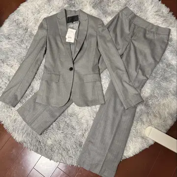 택 포함 새상품 UNTITLED 그레이 스트라이프 수트 셋업