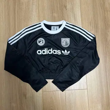 adidas originals 긴팔 크롭 T셔츠 BLACK