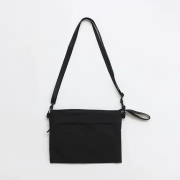 블랙 나일론 숄더백