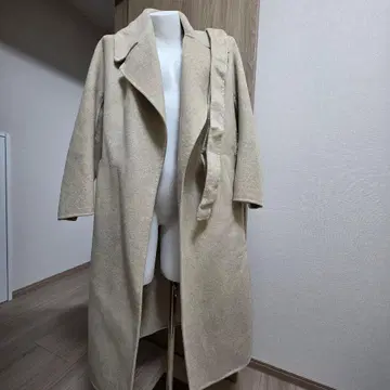 베이지 롱 코트