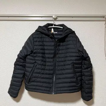 Original 블랙 다운 자켓 후드 부착