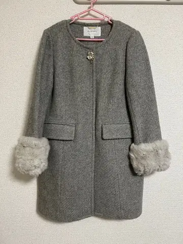 질스튜어트 비쥬 퍼 코트 M 사이즈