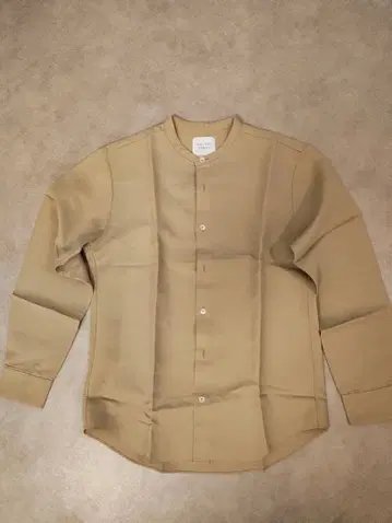 UNITED TOKYO 베이지 노카라 셔츠