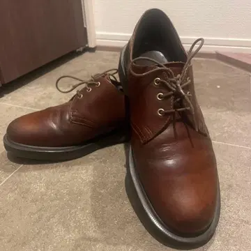 닥터 마틴 1461 3홀 슈즈