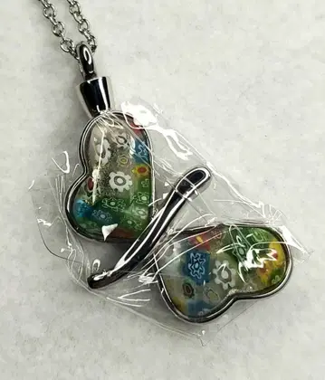 컬러풀한 나비 메모리얼 펜던트 유골 펜던트