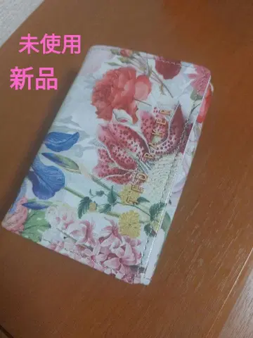 테드베이커 TED BAKER 플라워 프린트 접이식 지갑