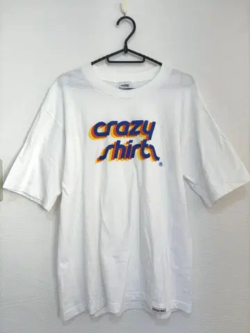 USA제 Crazy Shirts 클레이지 셔츠 로고 T셔츠 화이트