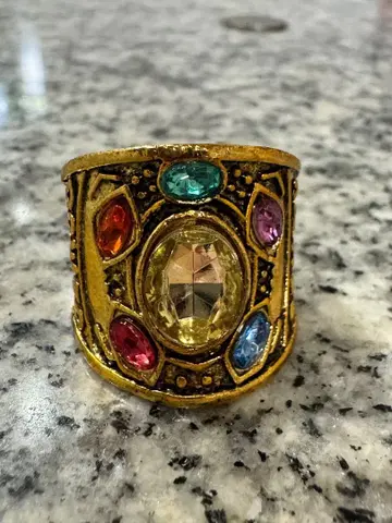 타노스의 인피니티 건틀렛풍 반지