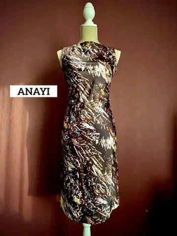 ANAYI 슬리브리스 무릎 기장 원피스 블랙 계열