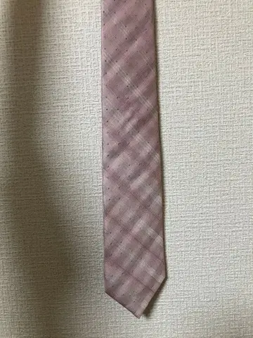 CK 캘빈클라인 핑크 체크 무늬 넥타이