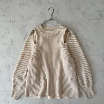 스나이델 니트 상의 SNIDEL 화이트 하이 게이지 울 워셔블 가을/겨울