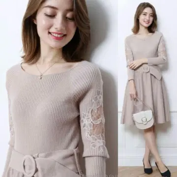 [ 새상품급 ] 레이스 숄더 플레어 니트 원피스