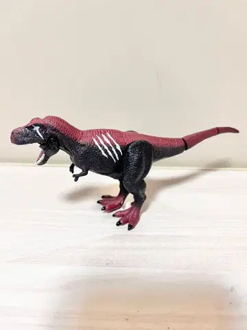 티라노사우루스 빨간색과 블랙 아니아