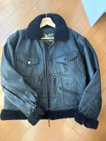 블랙 가죽 자켓 퍼 포함