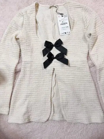 [ ZARA ] 아이보리 리본 포함 긴팔 상의 S