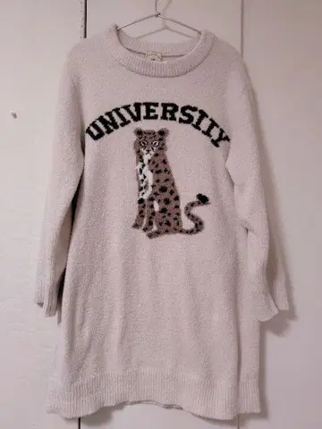 유니버시티 디자인 룸웨어