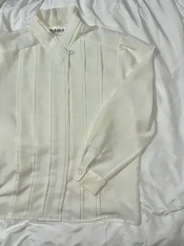 화이트 스탠드 카라 셔츠