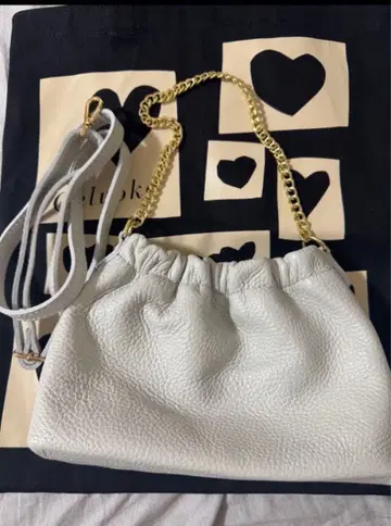 Gready Brilliant 개더 가죽 숄더 미사용품