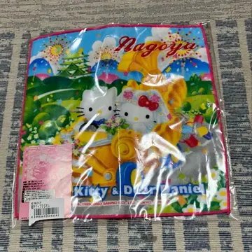 헬로키티 타월 컬러풀 디자인