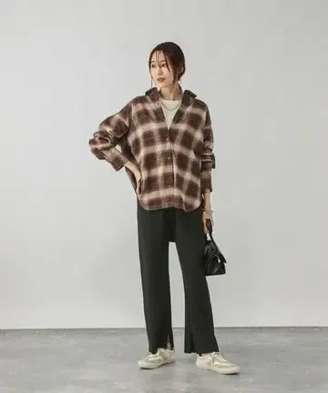 이번 시즌 1회 글로벌 워크 브라운 체크 무늬 플란넬 셔츠