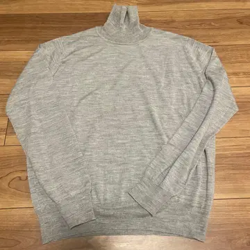 MUSE 두즈엠클래스 그레이 터틀넥 스웨터 100% 울