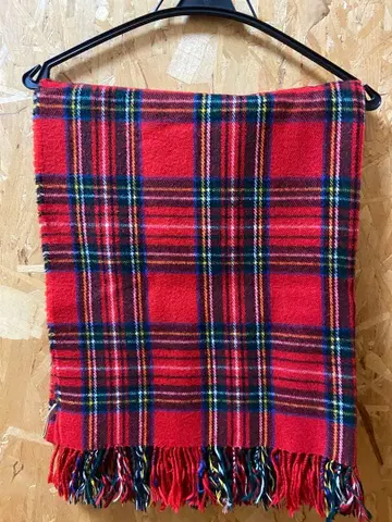 빨간색 체크 무늬 대형 스톨