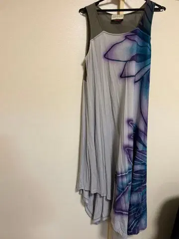 yokang BIG 꽃무늬 슬리브리스 비대칭 원피스 DOSEA