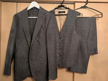 UNITED ARROWS 이탈리아제 쓰리피스 수트 그레이 체크 44