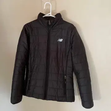 뉴발란스 패딩 자켓 M 사이즈
