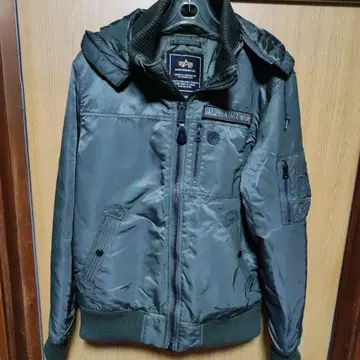 ALPHA INDUSTRIES 밀리터리 자켓 L 사이즈