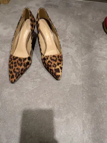 레오파드 무늬 스틸레토 하이힐