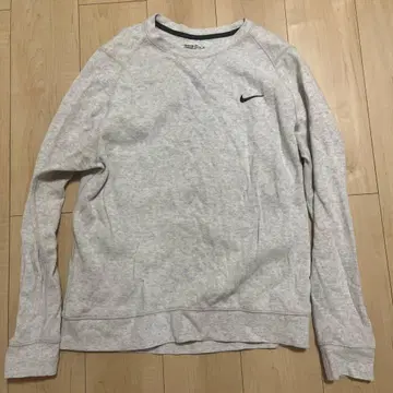 Nike 라이트 그레이 크루넥 트레이닝복