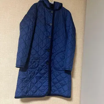 LAVENHAM 네이비 퀼팅 자켓 후드 부착