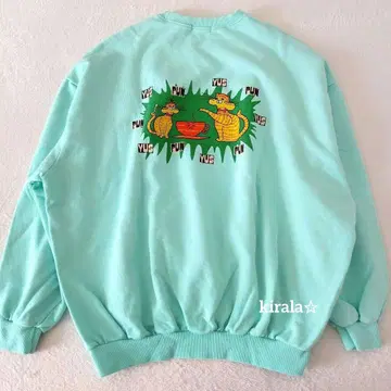 PUNYUS 캣 티 맨투맨 그린 3