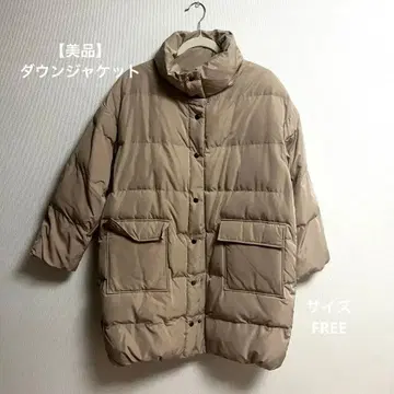 베이지 다운 자켓
