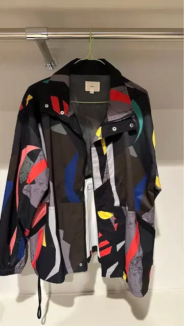 Revo 폴리에스테르 라이트 아우터