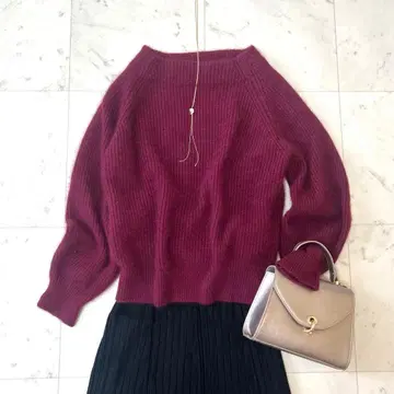 새상품급 매킨토시 철학 보르도 긴팔 니트 너구리 프리 사이즈