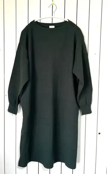 새상품급 [ DOORS 어반 리서치 도어즈 ] 니트 원피스 그린