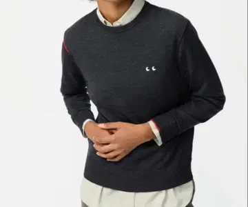 새상품 L 유니클로 안야 힌드마치 메리노 크루넥 스웨터