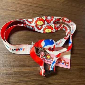 [ 박람회장 한정판 ] 산리오 미야쿠미야쿠 변신 넥스트랩 레드