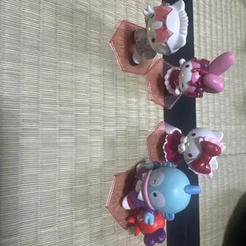 헬로키티 마이멜로디 피규어 세트