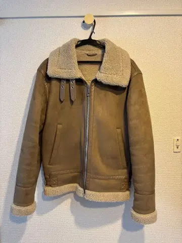 ZARA 무스탕 자켓