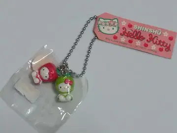 산리오 키티 지역 한정 스트랩 사과