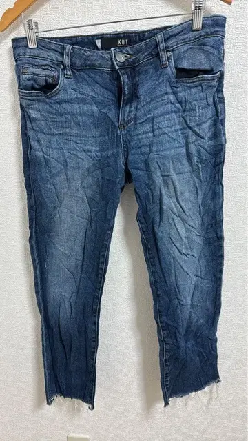 새상품급 KUT 다크 블루 슬림핏 데님 10호