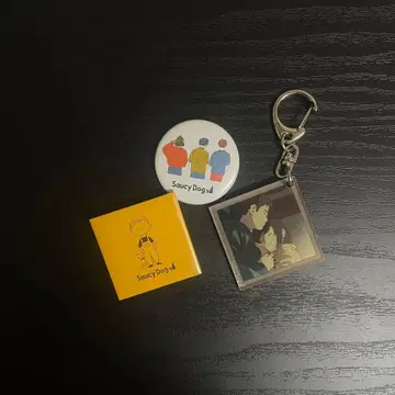 Saucy Dog 아크릴 키링과 캔뱃지