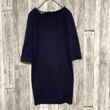 로라 애슐리 [새상품급] 네이비 자수 장식 타이트 원피스