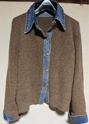 데님 옷깃 버튼 니트 가디건