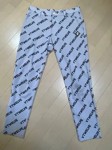 VTWELVE 남성 바지 V122320-PN08 화이트 M 사이즈