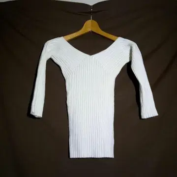 프레이 아이디 [ F ] 여성용 데콜테 리브 니트 화이트